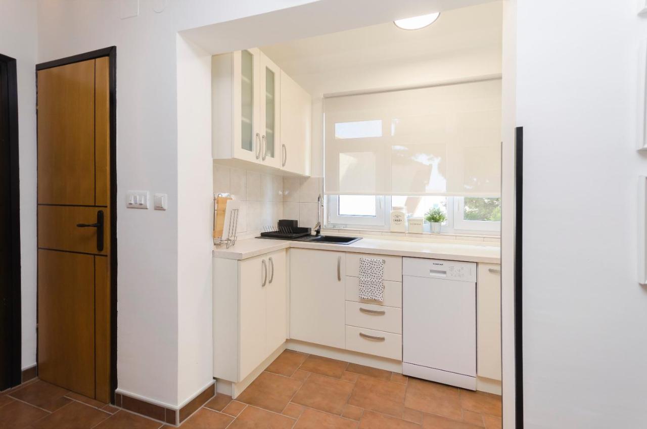 Teras De Vodice Apartment Bagian luar foto