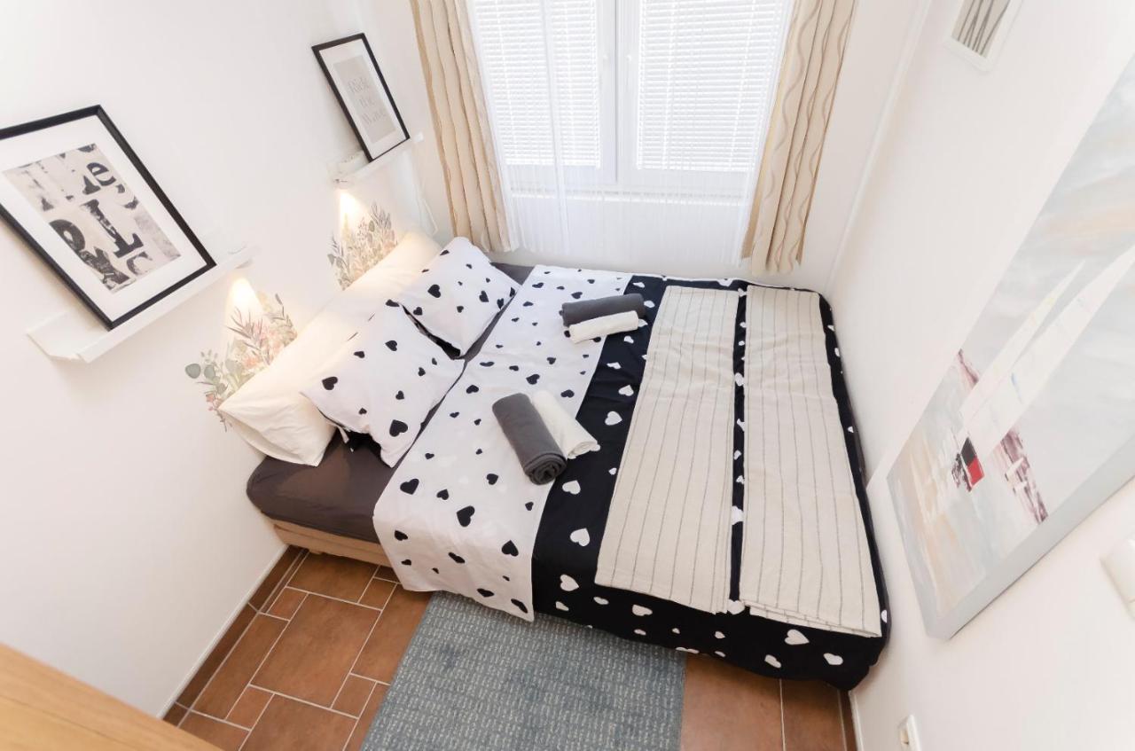 Teras De Vodice Apartment Bagian luar foto