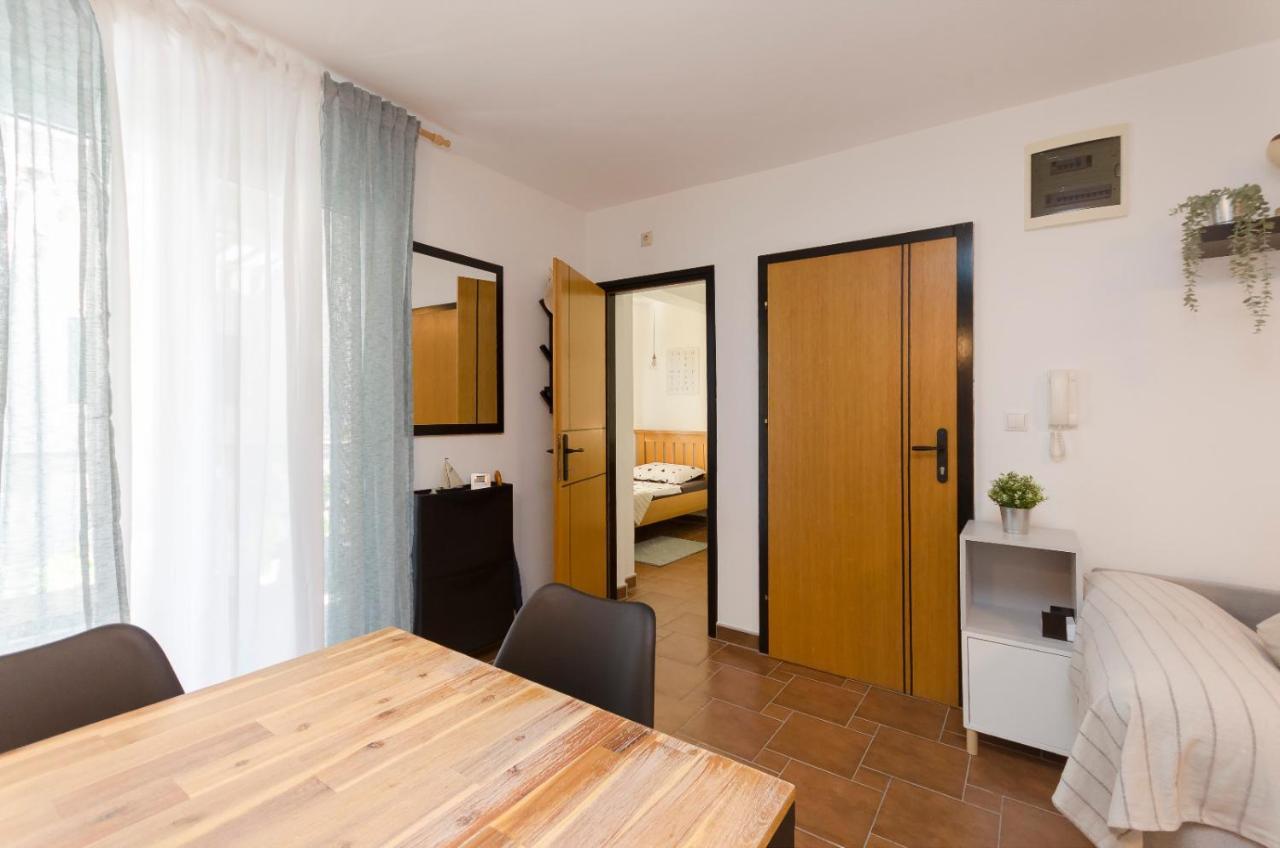 Teras De Vodice Apartment Bagian luar foto